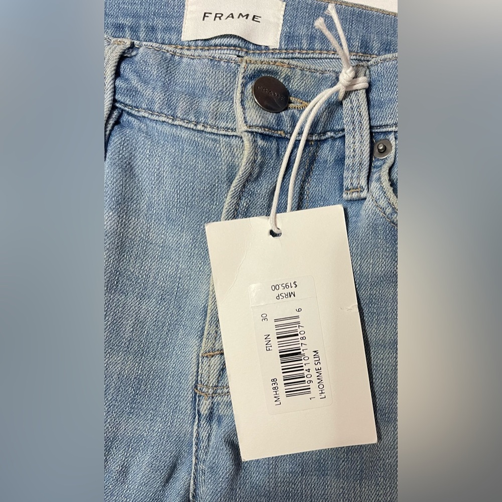 Frame Denim Light Wash Jeans - Picture 4 of 13